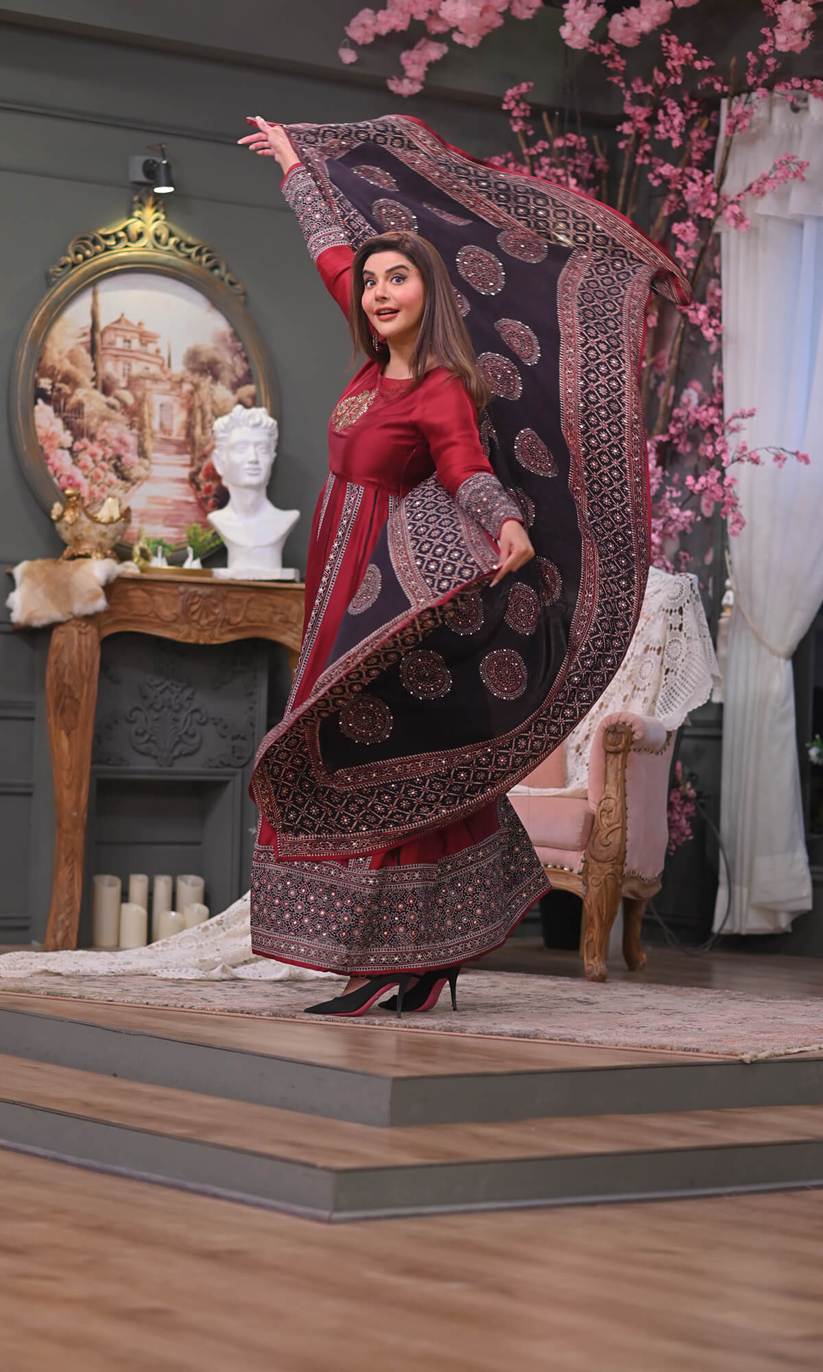 Surkh-o-Siyah (Made to Order)