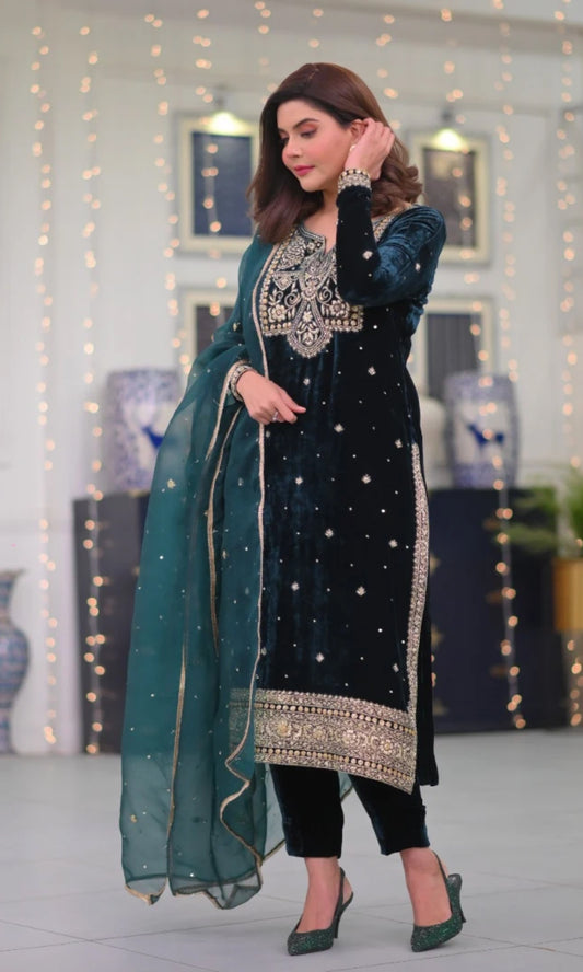 Zeenat (Made to Order)